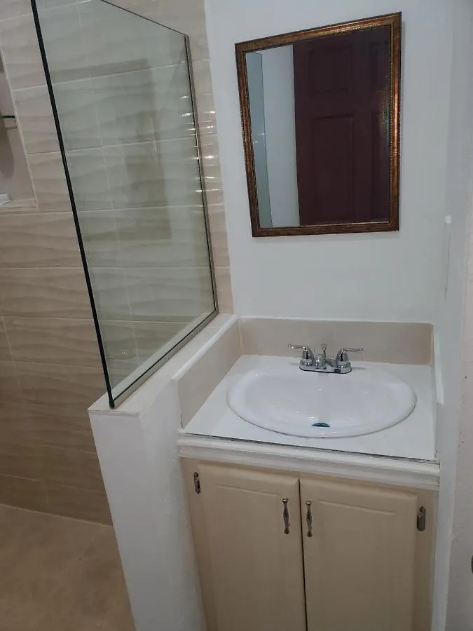 Paradise Living Apartment Gros Islet